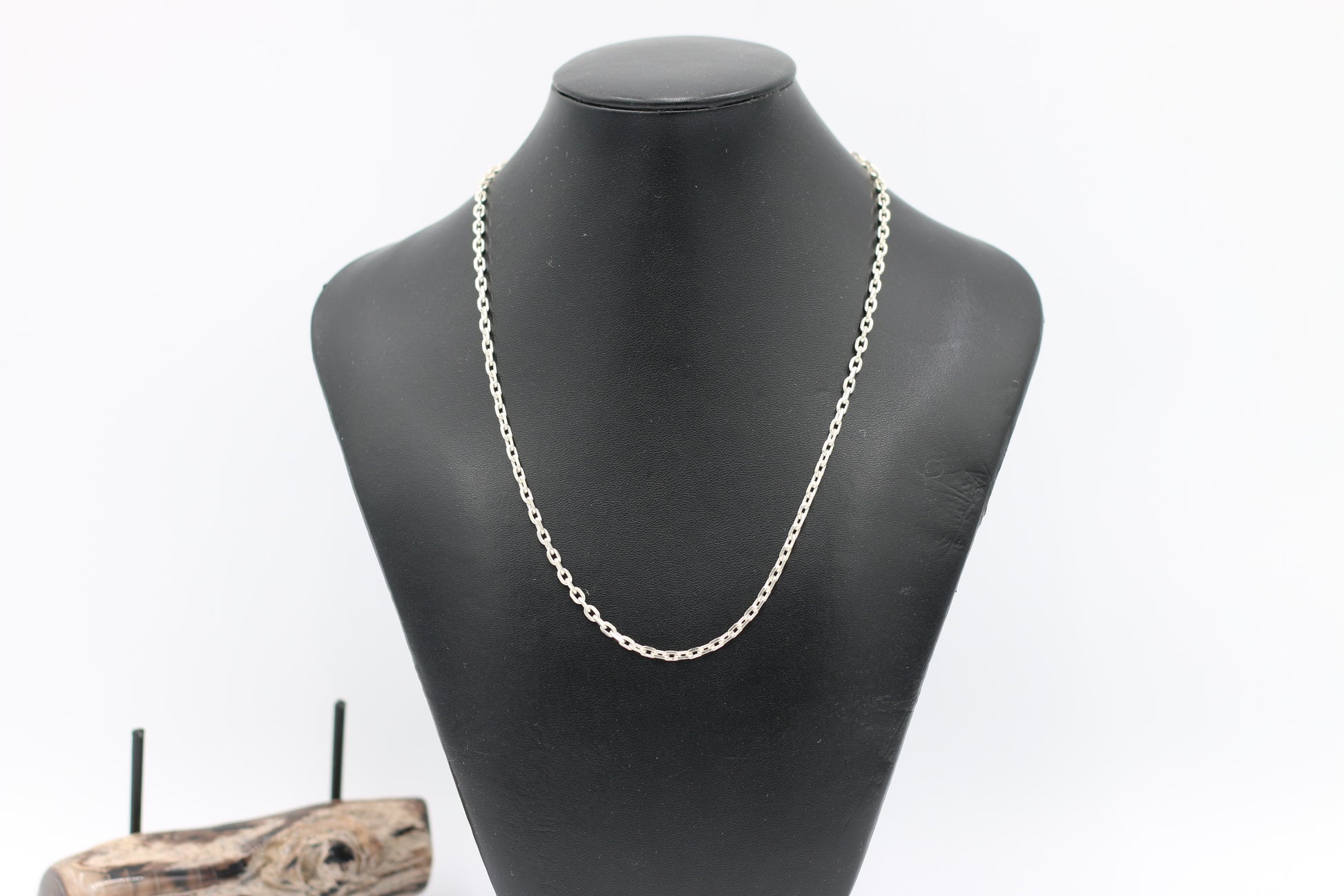 Sterling Silver 2.7mm Cable Chain 18" Necklace - Annabel's Jewelry & Leather